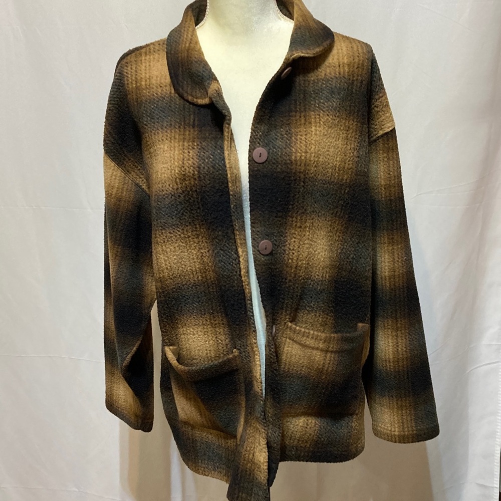 PLUSH BROWN PLAID FIVE BUTTON-FRONT WOMEN’S JACKET
SIZE LARGE